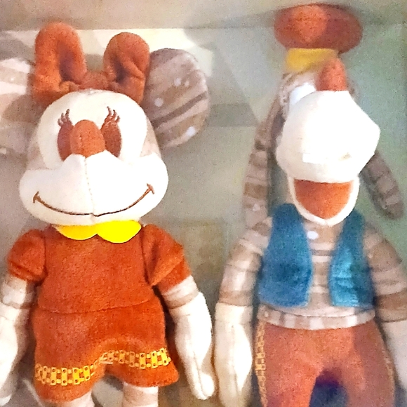 WALT DISNEY WORLD BIG THUNDER MOUNTAIN RAILROAD EXCLUSIVE SET OF 4 PLUSH 9In - Picture 4 of 8